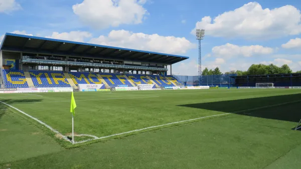16015-21-fussball-trainingslager-gyirmot-sport_wellness_hotel-stadion