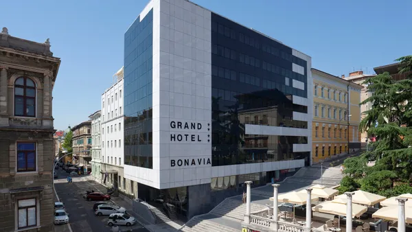 Grand Hotel Bonavia - SOCCATOURS