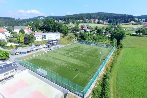 Stadion Strallegg - SOCCATOURS