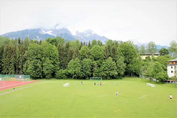 Naturrasenplatz - SOCCATOURS