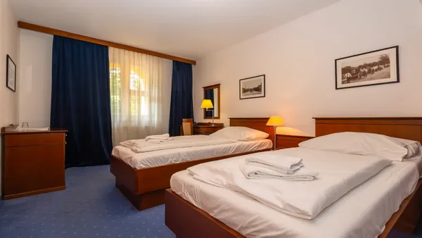 Pension Diana - SOCCATOURS