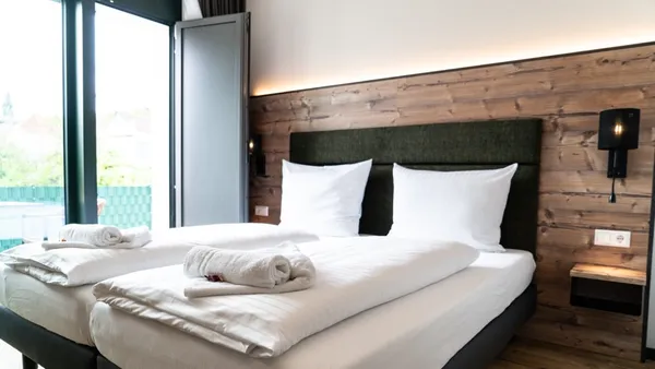 SEKRA Stadthotel - SOCCATOURS
