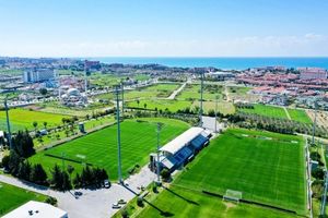 Professionelles Fussballtrainingslager in der T&uuml;rkei mit SOCCATOURS &ndash; moderne Sportanlagen in Strandn&auml;he