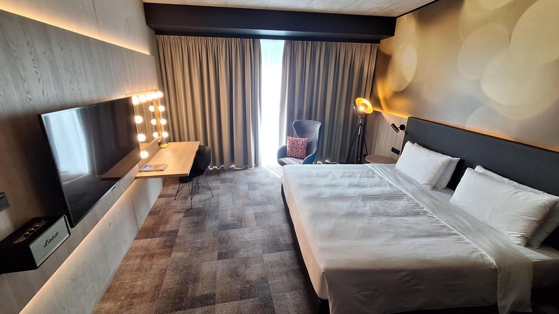 Stages Hotel