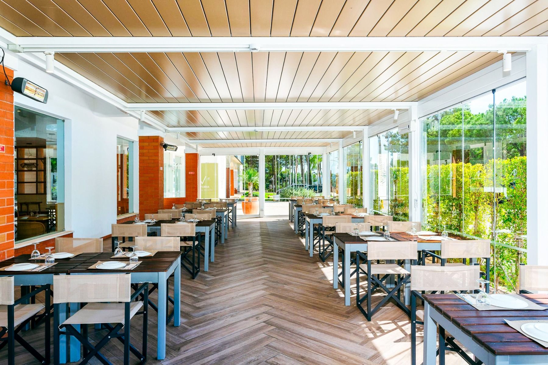 Victoria Sports & Beach Hotel****
