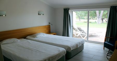 Browns Sports & Leisure Club