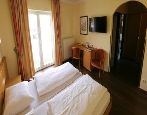 Hotel Restaurant Müllner Image three