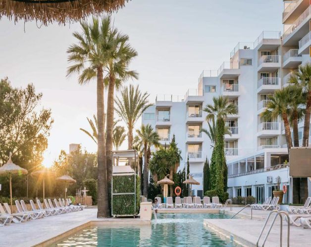 Aparthotel Vistasol Image one