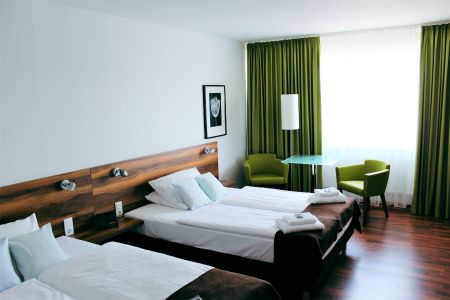 https://www.soccatours.ch/media/catalog/product/cache/da432fc9ee79dfca32e073c2235ab4d7/1/0/10110-05.jpg