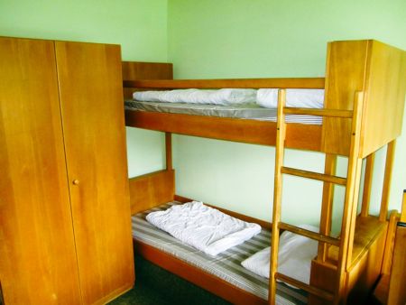 https://www.soccatours.ch/media/catalog/product/cache/da432fc9ee79dfca32e073c2235ab4d7/f/u/fu_balltrainingslager_drosendorf_soccatours_6_.jpg