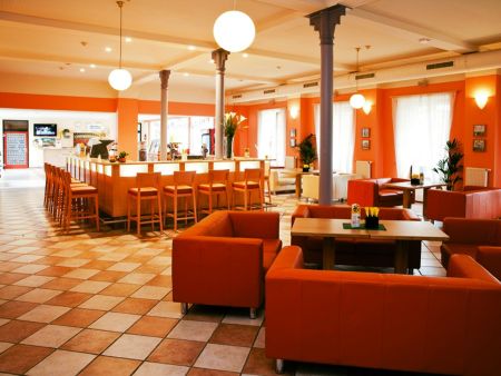 https://www.soccatours.ch/media/catalog/product/cache/da432fc9ee79dfca32e073c2235ab4d7/f/u/fu_balltrainingslager_f_rstenfeld_soccatours_3_.jpg
