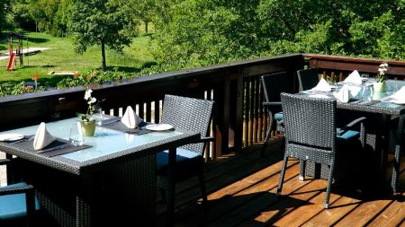 https://www.soccatours.ch/media/catalog/product/cache/da432fc9ee79dfca32e073c2235ab4d7/f/u/fu_balltrainingslager_flair_park_hotel_soccatours_5_.jpg