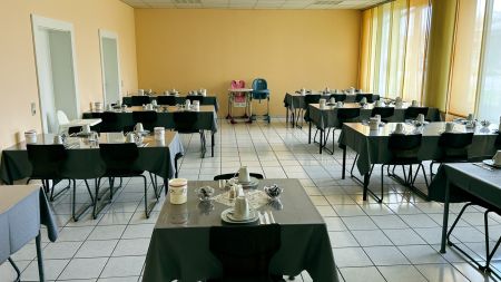 https://www.soccatours.ch/media/catalog/product/cache/da432fc9ee79dfca32e073c2235ab4d7/f/u/fu_balltrainingslager_g_stehaus_ha_loch_soccatours_7_.jpg