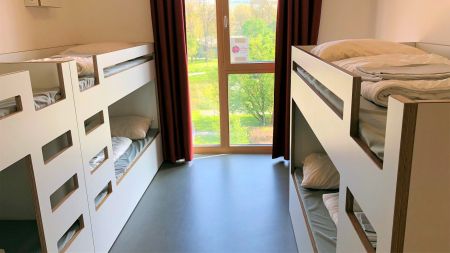 https://www.soccatours.ch/media/catalog/product/cache/da432fc9ee79dfca32e073c2235ab4d7/f/u/fu_balltrainingslager_g_stehaus_soccatours_3__1.jpg