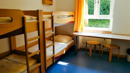 https://www.soccatours.ch/media/catalog/product/cache/da432fc9ee79dfca32e073c2235ab4d7/f/u/fu_balltrainingslager_g_stehaus_soccatours_5_.jpg