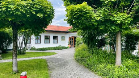 https://www.soccatours.ch/media/catalog/product/cache/da432fc9ee79dfca32e073c2235ab4d7/f/u/fu_balltrainingslager_hotel_christl_soccatours_6_.jpg