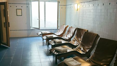https://www.soccatours.ch/media/catalog/product/cache/da432fc9ee79dfca32e073c2235ab4d7/f/u/fu_balltrainingslager_hotel_dore_soccatours.jpg
