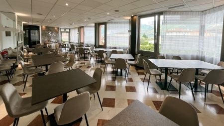 https://www.soccatours.ch/media/catalog/product/cache/da432fc9ee79dfca32e073c2235ab4d7/f/u/fu_balltrainingslager_hotel_everest_soccatours_7_.jpg