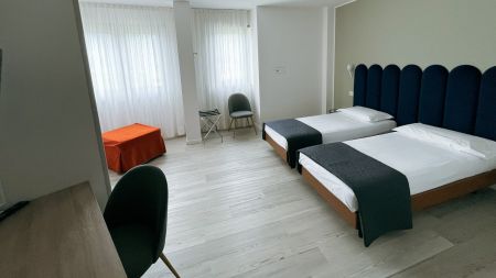 https://www.soccatours.ch/media/catalog/product/cache/da432fc9ee79dfca32e073c2235ab4d7/f/u/fu_balltrainingslager_hotel_everest_soccatours_9_.jpg