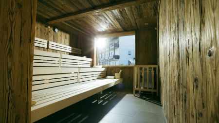 https://www.soccatours.ch/media/catalog/product/cache/da432fc9ee79dfca32e073c2235ab4d7/f/u/fu_balltrainingslager_hotel_fast_soccatours_18_.jpg