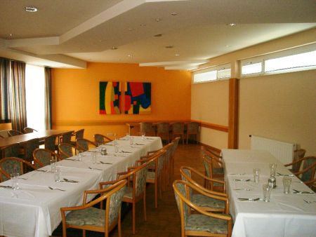 https://www.soccatours.ch/media/catalog/product/cache/da432fc9ee79dfca32e073c2235ab4d7/f/u/fu_balltrainingslager_kapfenberg_soccatours_3_.jpg