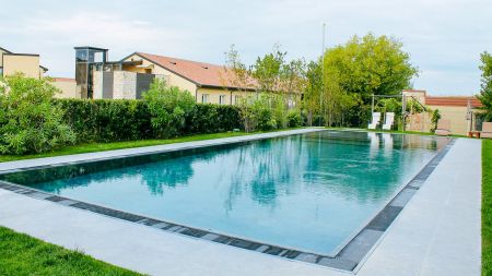 https://www.soccatours.ch/media/catalog/product/cache/da432fc9ee79dfca32e073c2235ab4d7/f/u/fu_balltrainingslager_le_greghe_suits_soccatours_15_.jpg