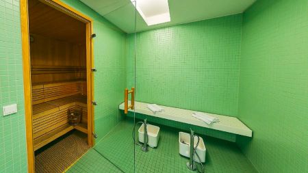 https://www.soccatours.ch/media/catalog/product/cache/da432fc9ee79dfca32e073c2235ab4d7/f/u/fu_balltrainingslager_lehrlingshaus_10_.jpg