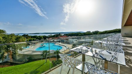 https://www.soccatours.ch/media/catalog/product/cache/da432fc9ee79dfca32e073c2235ab4d7/f/u/fu_balltrainingslager_park_plaza_belvedere_soccatours_4_.jpg