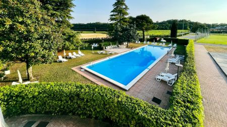 https://www.soccatours.ch/media/catalog/product/cache/da432fc9ee79dfca32e073c2235ab4d7/f/u/fu_balltrainingslager_sporthotel_veronello_soccatour_13_.jpg