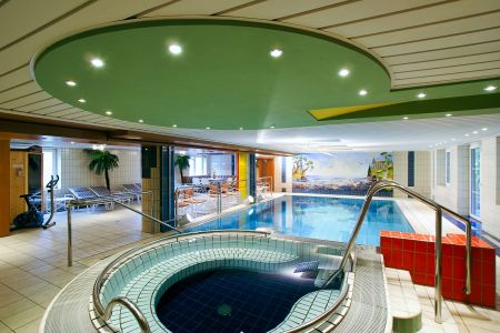https://www.soccatours.ch/media/catalog/product/cache/da432fc9ee79dfca32e073c2235ab4d7/f/u/fu_balltrainingslager_thier_soccatours_9_.jpg