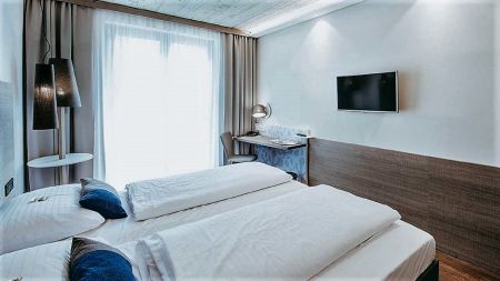 https://www.soccatours.ch/media/catalog/product/cache/da432fc9ee79dfca32e073c2235ab4d7/f/u/fussballtrainingslager_arte_hotel_kufstein_soccatours4.jpg