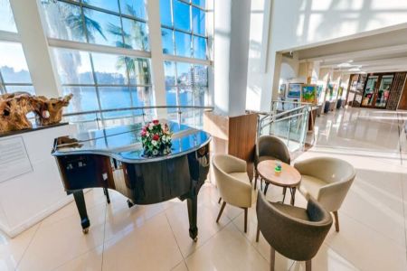 https://www.soccatours.ch/media/catalog/product/cache/da432fc9ee79dfca32e073c2235ab4d7/f/u/fussballtrainingslager_cavalieri_hotel_soccatours_3_.jpg