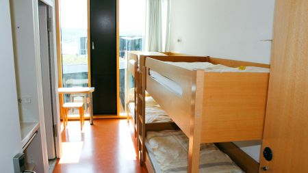 https://www.soccatours.ch/media/catalog/product/cache/da432fc9ee79dfca32e073c2235ab4d7/f/u/fussballtrainingslager_gaestehaus_neckarpark_soccatours6.jpg