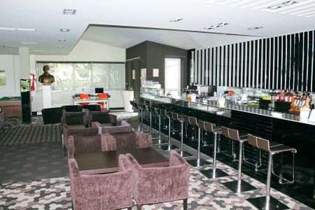 https://www.soccatours.ch/media/catalog/product/cache/da432fc9ee79dfca32e073c2235ab4d7/f/u/fussballtrainingslager_globall_sporthotel_soccatours2.jpg