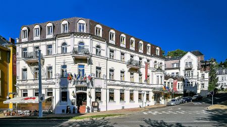 https://www.soccatours.ch/media/catalog/product/cache/da432fc9ee79dfca32e073c2235ab4d7/f/u/fussballtrainingslager_hotel_continental_soccatours.jpg