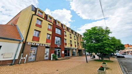 https://www.soccatours.ch/media/catalog/product/cache/da432fc9ee79dfca32e073c2235ab4d7/f/u/fussballtrainingslager_hotel_eminent_soccatours.jpg