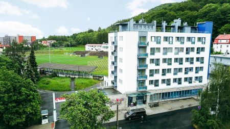 https://www.soccatours.ch/media/catalog/product/cache/da432fc9ee79dfca32e073c2235ab4d7/f/u/fussballtrainingslager_hotel_marttel_soccatours.jpg