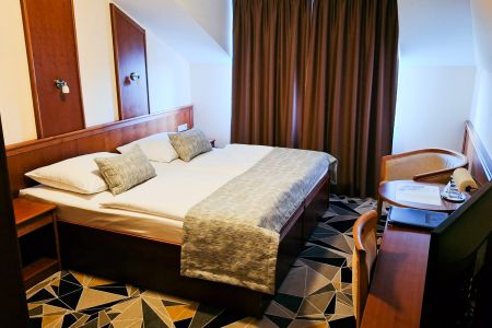 https://www.soccatours.ch/media/catalog/product/cache/da432fc9ee79dfca32e073c2235ab4d7/f/u/fussballtrainingslager_hotel_primavera_soccatours11.jpg