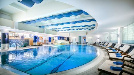 https://www.soccatours.ch/media/catalog/product/cache/da432fc9ee79dfca32e073c2235ab4d7/f/u/fussballtrainingslager_hotel_valamar_diamant_soccatours8.jpg