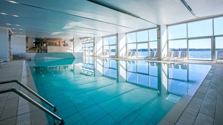https://www.soccatours.ch/media/catalog/product/cache/da432fc9ee79dfca32e073c2235ab4d7/f/u/fussballtrainingslager_hotel_vile_park_premium_soccatours6.jpg