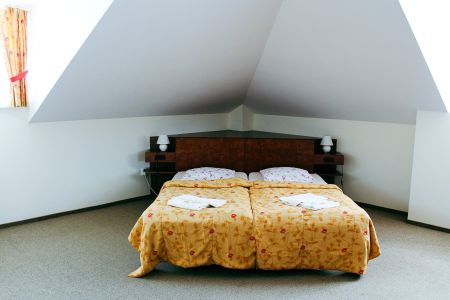 https://www.soccatours.ch/media/catalog/product/cache/da432fc9ee79dfca32e073c2235ab4d7/f/u/fussballtrainingslager_hotel_vion_soccatours5.jpg