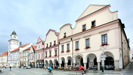 https://www.soccatours.ch/media/catalog/product/cache/da432fc9ee79dfca32e073c2235ab4d7/f/u/fussballtrainingslager_hotel_zlata_hvezda_soccatours.jpg