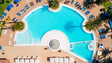 https://www.soccatours.ch/media/catalog/product/cache/da432fc9ee79dfca32e073c2235ab4d7/f/u/fussballtrainingslager_jardin_dorado_soccatours3.jpg