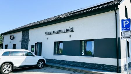 https://www.soccatours.ch/media/catalog/product/cache/da432fc9ee79dfca32e073c2235ab4d7/f/u/fussballtrainingslager_pension_brazdu_soccatours.jpg