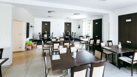 https://www.soccatours.ch/media/catalog/product/cache/da432fc9ee79dfca32e073c2235ab4d7/f/u/fussballtrainingslager_pension_brazdu_soccatours2.jpg