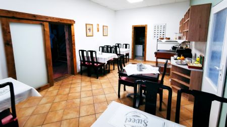 https://www.soccatours.ch/media/catalog/product/cache/da432fc9ee79dfca32e073c2235ab4d7/f/u/fussballtrainingslager_pension_in_vino_soccatours3.jpg
