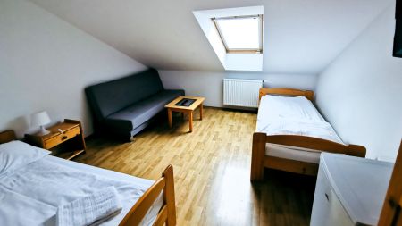 https://www.soccatours.ch/media/catalog/product/cache/da432fc9ee79dfca32e073c2235ab4d7/f/u/fussballtrainingslager_pension_in_vino_soccatours5.jpg