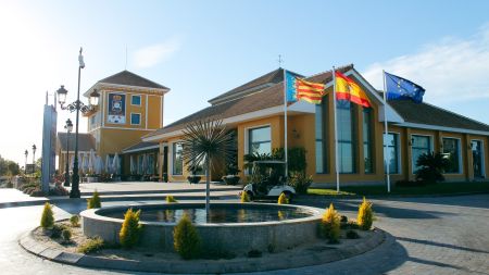 https://www.soccatours.ch/media/catalog/product/cache/da432fc9ee79dfca32e073c2235ab4d7/f/u/fussballtrainingslager_real_club_campoamor_hotel__soccatours2.jpg