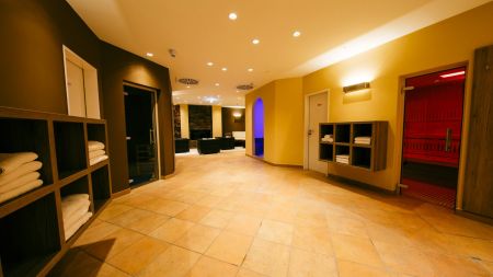 https://www.soccatours.ch/media/catalog/product/cache/da432fc9ee79dfca32e073c2235ab4d7/f/u/fussballtrainingslager_sporthotel_in_miesbach_soccatours_11_.jpg