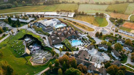 https://www.soccatours.ch/media/catalog/product/cache/da432fc9ee79dfca32e073c2235ab4d7/f/u/fussballtrainingslager_terme_olimia_soccatours.jpg